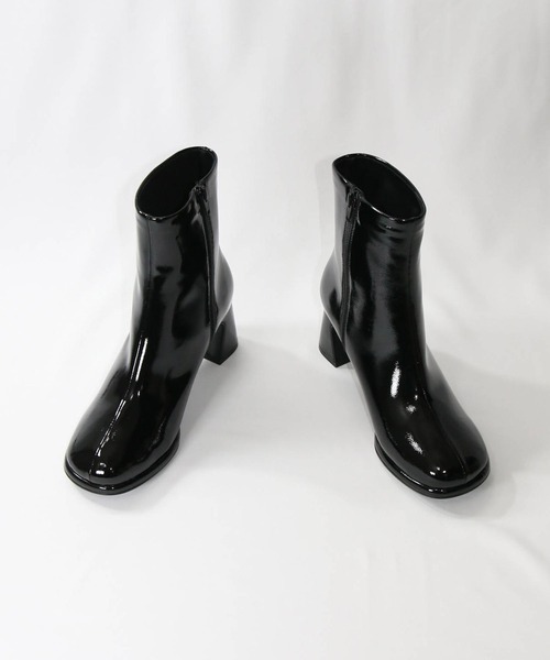 Gready Brilliant（グレディブリリアン）の「エナメルショートブーツ（ブーツ・レディース・ブラック・36/37/38）」の14枚目の写真