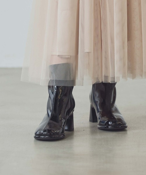 Gready Brilliant（グレディブリリアン）の「エナメルショートブーツ（ブーツ・レディース・ブラック・36/37/38）」の3枚目の写真