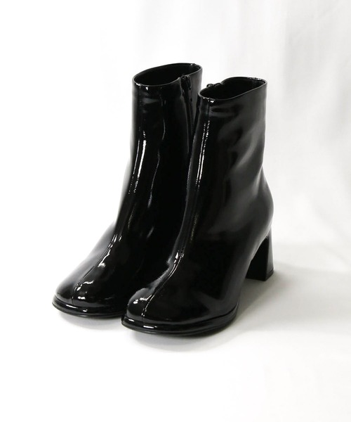 Gready Brilliant（グレディブリリアン）の「エナメルショートブーツ（ブーツ・レディース・ブラック・36/37/38）」の5枚目の写真