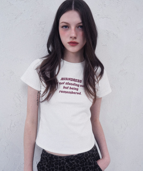 AVANDRESS(アバンドレス )の「Rizz Crop T-Shirt - 5COL(Tシャツ/カットソー・レディース・ライトブルー/アイボリー/ホワイト×レッド/ピンク系その他/ピンク・SMALL/MEDIUM)」の9枚目の写真