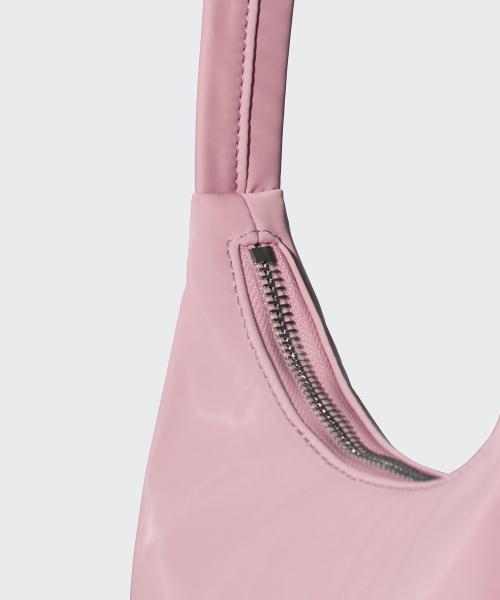 MUSINSA STANDARD WOMAN（ムシンサスタンダードウーマン）の「ウィメンズシャイニーホーボバッグ[ピンク]（ショルダーバッグ・レディース・その他・FREE）」の7枚目の写真