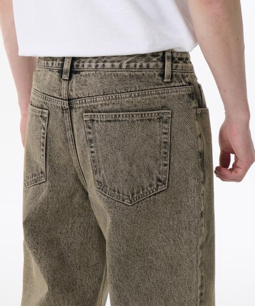 MUSINSA STANDARD（ムシンサスタンダード）の「ワイドデニムパンツ [ウォッシュドベージュ]（デニムパンツ・メンズ・その他・26/27/28/29/36/34/32/30/31/33/40/38/42）」の2枚目の写真