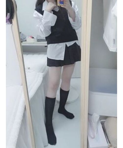 MUSINSA STANDARD WOMAN(ムシンサスタンダードウーマン)の「レディースプリーツミニスカート【ライトベージュ】(スカート・レディース・その他・SMALL/MEDIUM/LARGE/X-SMALL)」の8枚目の写真