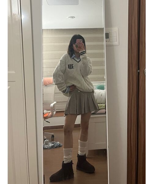 MUSINSA STANDARD WOMAN(ムシンサスタンダードウーマン)の「レディースプリーツミニスカート【ライトベージュ】(スカート・レディース・その他・SMALL/MEDIUM/LARGE/X-SMALL)」の10枚目の写真