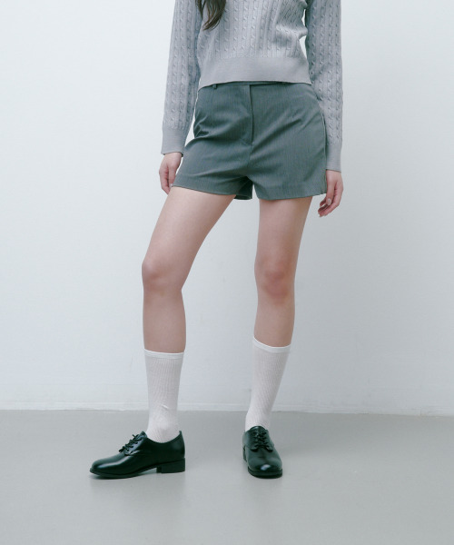 SALT AND CHOCOLATE(ソルトアンドチョコレート)の「クラシックハーフパンツ グレー 4W243V001(その他パンツ・レディース・その他・SMALL/MEDIUM/X-SMALL)」の1枚目の写真