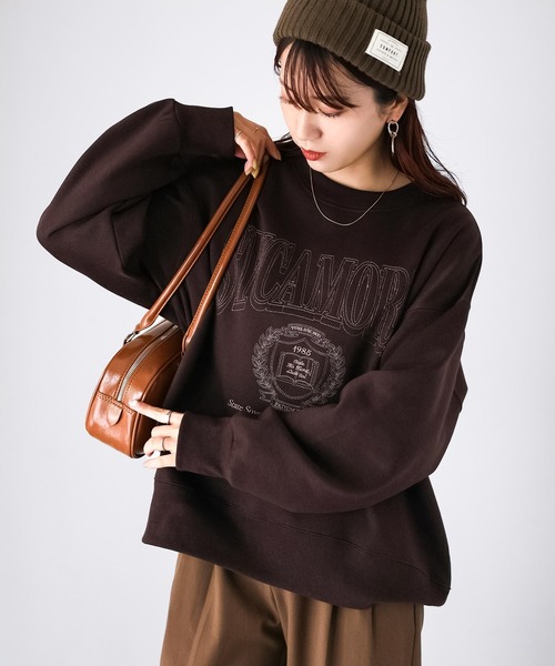 Riberry(リベリー)の「カレッジロゴ刺繍裏起毛スウェット(スウェット・レディース・ダークブラウン/チャコールグレー/オートミール・FREE)」の3枚目の写真