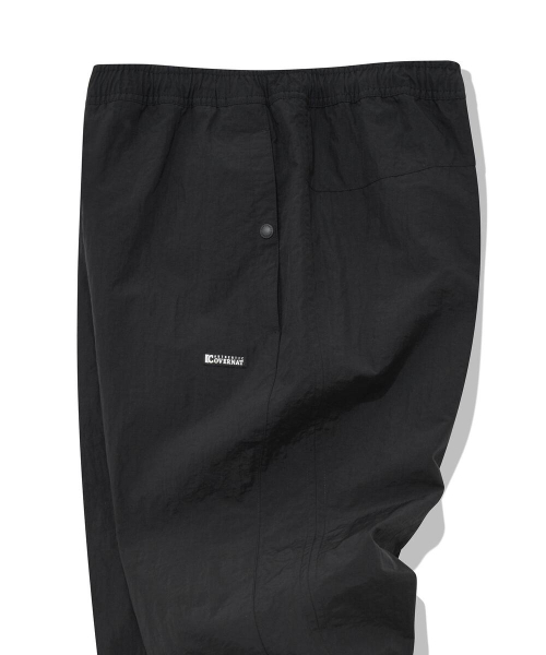 COVERNAT（カバーナット）の「トラックジョガーパンツブラック（スウェットパンツ・レディース・その他・LARGE/MEDIUM/SMALL/X-LARGE/X-SMALL/XX-LARGE）」の7枚目の写真