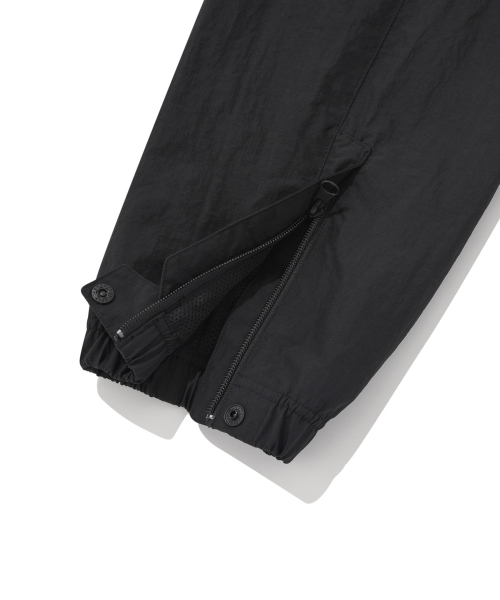 COVERNAT（カバーナット）の「トラックジョガーパンツブラック（スウェットパンツ・レディース・その他・LARGE/MEDIUM/SMALL/X-LARGE/X-SMALL/XX-LARGE）」の9枚目の写真