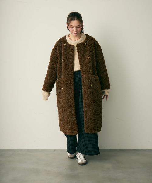 Lunea（ルネア）の「ダブルボタンロングボアコート（その他アウター・レディース・ベージュ/ブラック/ブラウン・FREE）」の6枚目の写真