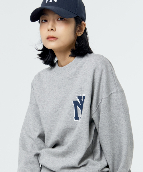 PAPERBOY(ペーパーボーイ)の「NYシンプルロゴスウェットシャツ-メランジ(スウェット・レディース・その他・SMALL/MEDIUM/LARGE/X-LARGE)」の5枚目の写真
