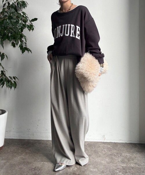 DouDou(ドゥドゥ)の「前後ロゴプリント裏起毛プルオーバー(Tシャツ/カットソー・レディース・グレイッシュベージュ/ブラウン/チャコールグレー・FREE)」の5枚目の写真