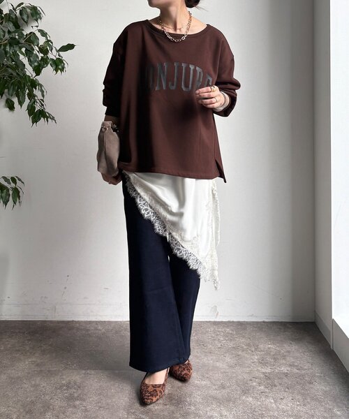 DouDou(ドゥドゥ)の「前後ロゴプリント裏起毛プルオーバー(Tシャツ/カットソー・レディース・グレイッシュベージュ/ブラウン/チャコールグレー・FREE)」の15枚目の写真