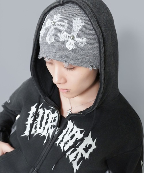 SPINNS（スピンズ）の「シングルニットビーニー/クロススタッズ/ダメージ加工/ユニセックス（ニットキャップ/ビーニー・メンズ・ホワイト/ブラック/グレー・ONESIZE）」の3枚目の写真