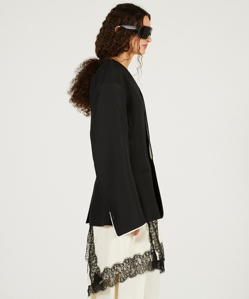 PRANK PROJECT（プランクプロジェクト）の「【2026Spring Pre-Order】ラウンドショルダーノーカラージャケット / Round Shoulder No-Collar Jacket（ノーカラージャケット・レディース・ブラック/ベージュ・FREE）」の10枚目の写真