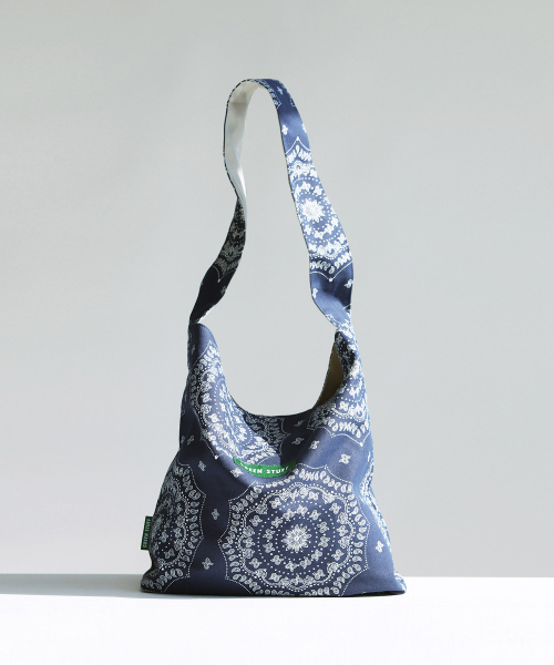 GREEN STUFF(グリーンスタッフ)の「seem full bag 62 - paisley navy(エコバッグ/サブバッグ・レディース・その他・FREE)」の1枚目の写真