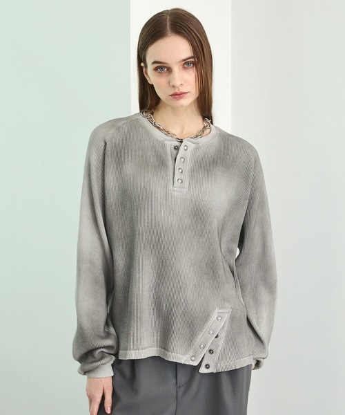 Spielio(シュピーリオ)の「【Spielio】Henley neck thermal cutsew / ヘンリーネックサーマルカットソー(Tシャツ/カットソー・メンズ・ブラック/グレー・L/M/S)」の10枚目の写真