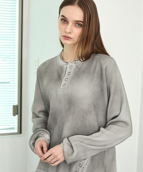 Spielio(シュピーリオ)の「【Spielio】Henley neck thermal cutsew / ヘンリーネックサーマルカットソー(Tシャツ/カットソー・メンズ・ブラック/グレー・L/M/S)」の11枚目の写真