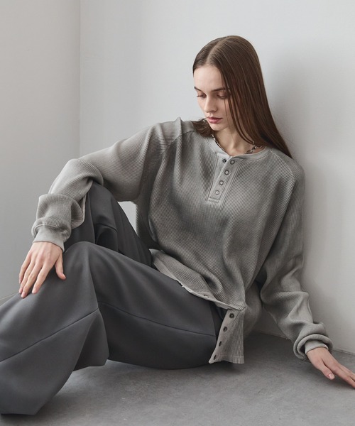 Spielio(シュピーリオ)の「【Spielio】Henley neck thermal cutsew / ヘンリーネックサーマルカットソー(Tシャツ/カットソー・メンズ・ブラック/グレー・L/M/S)」の16枚目の写真