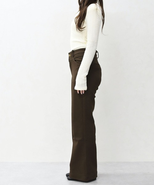 MISCH MASCH(ミッシュマッシュ)の「一部店舗限定 【美脚】ハイウエスト・ストレッチフレアパンツ(その他パンツ・レディース・ブラック/ブラウン・S/M)」の13枚目の写真