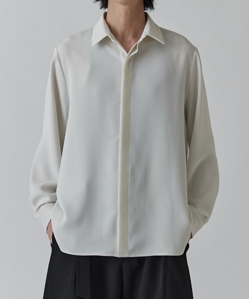 Lui's（ルイス）の「ソフトタッチベーシックシャツ（シャツ/ブラウス・メンズ・ホワイト/ブラック/ネイビー・S/M）」の4枚目の写真