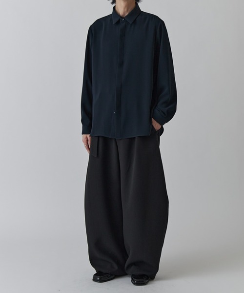 Lui's（ルイス）の「ソフトタッチベーシックシャツ（シャツ/ブラウス・メンズ・ホワイト/ブラック/ネイビー・S/M）」の21枚目の写真