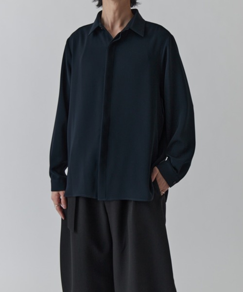 Lui's（ルイス）の「ソフトタッチベーシックシャツ（シャツ/ブラウス・メンズ・ホワイト/ブラック/ネイビー・M/S）」の8枚目の写真