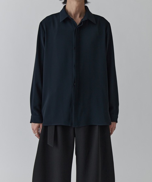 Lui's（ルイス）の「ソフトタッチベーシックシャツ（シャツ/ブラウス・メンズ・ホワイト/ブラック/ネイビー・M/S）」の6枚目の写真