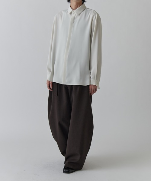 Lui's（ルイス）の「ソフトタッチベーシックシャツ（シャツ/ブラウス・メンズ・ホワイト/ブラック/ネイビー・M/S）」の17枚目の写真