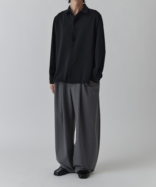 Lui's（ルイス）の「ソフトタッチベーシックシャツ（シャツ/ブラウス・メンズ・ホワイト/ブラック/ネイビー・M/S）」の5枚目の写真