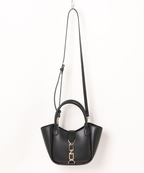 CHARLES & KEITH（チャールズ & キース）の「Agatha アガサ チェーンアクセントバケットバッグ（トートバッグ・レディース・ブラック/チョコ/クリーム・S）」の17枚目の写真