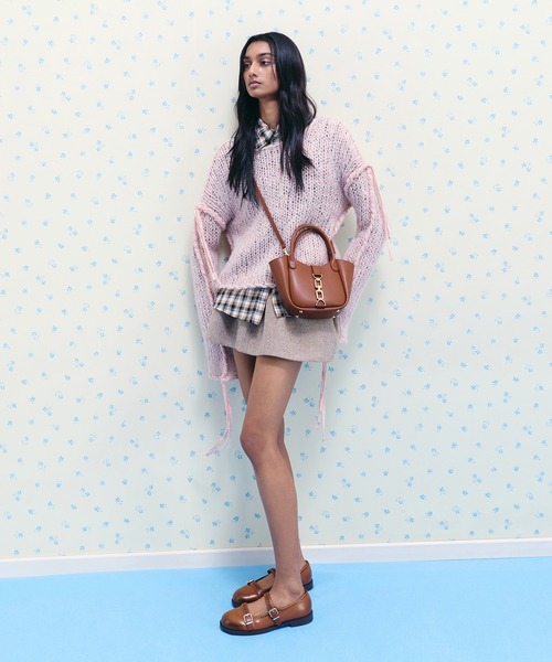 CHARLES & KEITH（チャールズ & キース）の「Agatha アガサ チェーンアクセントバケットバッグ（トートバッグ・レディース・ブラック/チョコ/クリーム・S）」の22枚目の写真