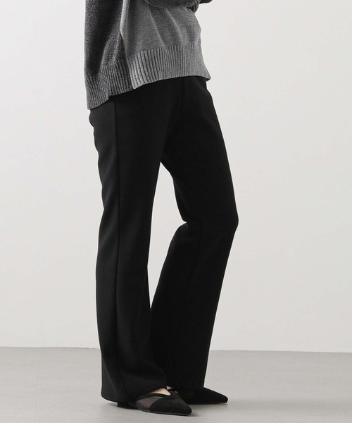 Gready Brilliant(グレディブリリアン)の「裏起毛セミフレアパンツ(その他パンツ・レディース・ブラック・36/38)」の1枚目の写真