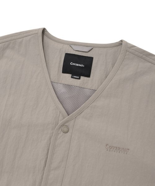 COVERNAT（カバーナット）の「ナイロンカーディガンジャケットベージュ（ナイロンジャケット・レディース・その他・L/XL/M/S/XS）」の3枚目の写真