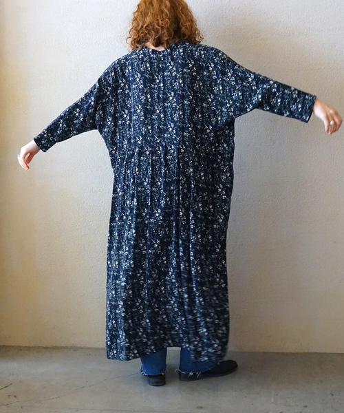 JOURNAL STANDARD LUXE（ジャーナルスタンダード　ラックス）の「フラワー ampleプルワンピース（ワンピース・レディース・ブラック・FREE）」の5枚目の写真