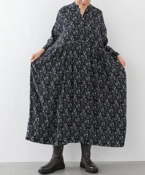 JOURNAL STANDARD LUXE（ジャーナルスタンダード　ラックス）の「フラワー ampleプルワンピース（ワンピース・レディース・ブラック・FREE）」の2枚目の写真