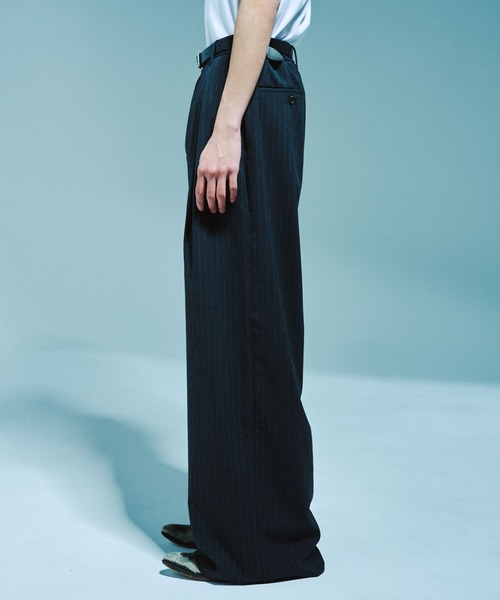 Camphor wood（カンファーウッド）の「1TUCK WIDE BAGGY STRIPE SLACKS / ワンタックワイドバギーストライプスラックス【セットアップ可能】（スラックス・メンズ・グレー/ブラック・SMALL/MEDIUM/LARGE）」の20枚目の写真