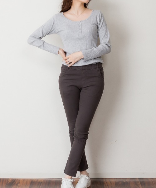 aity(アイティ)の「M-4L ランダムリブ ヘンリーネックカットソー 夏服(Tシャツ/カットソー・レディース・ブラック/杢グレー/ホワイト・LL/L/M/4L/3L)」の12枚目の写真