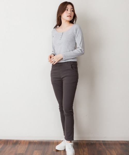 aity(アイティ)の「M-4L ランダムリブ ヘンリーネックカットソー 夏服(Tシャツ/カットソー・レディース・ブラック/杢グレー/ホワイト・LL/L/M/4L/3L)」の13枚目の写真