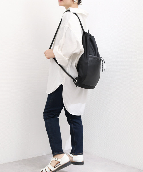perche(ペルケ)の「ペルケ perche / ナイロン×牛革ドローコード2wayナップサック(バックパック/リュック・レディース・ライトグレー/ベージュ系その他/ブラック・FREE)」の13枚目の写真