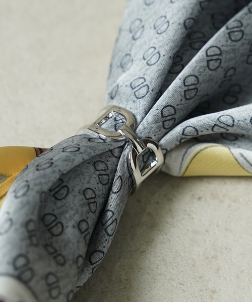 THE MILES（ザ マイルズ）の「"03"アソート スカーフリング（バンダナ/スカーフ・レディース・シルバー系1/シルバー系6/シルバー系4/ゴールド系3/シルバー系2/ゴールド系1/シルバー系5/ゴールド系4/シルバー系3/ゴールド系2/ゴールド系6/ゴールド系5・ONE SIZE）」の4枚目の写真