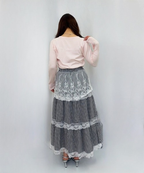 frunco(フランコ)の「【ZOZOTOWN限定】ワンポイント刺繍Vネックニット(ニット/セーター・レディース・ブラック/アイボリー/グレー/ブルー/ホワイト・FREE)」の8枚目の写真