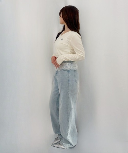 frunco(フランコ)の「【ZOZOTOWN限定】ワンポイント刺繍Vネックニット(ニット/セーター・レディース・ブラック/アイボリー/グレー/ブルー/ホワイト・FREE)」の11枚目の写真