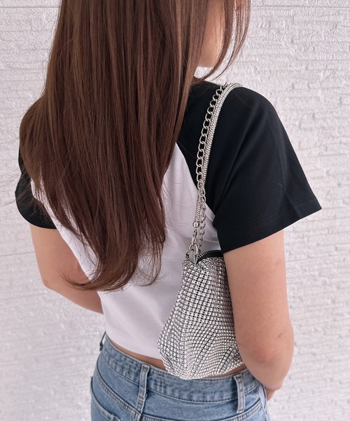 ADDITION STORE（アディションストア）の「＼配色のカラーがカワイイ♪／クロップド ラグランスリーブ T / チビT（Tシャツ/カットソー・レディース・ブラック×ホワイト/ブラウン/ブラック×ピンク/グレー×ピンク・SMALL/MEDIUM/LARGE）」の7枚目の写真