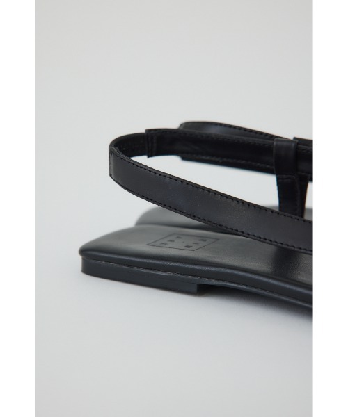 RIM.ARK(リムアーク)の「【PRE ORDER】Minimal leather sandal ミニマル レザー サンダル(サンダル・レディース・ブラック/ライトイエロー/グリーン・39/38/37/36)」の9枚目の写真