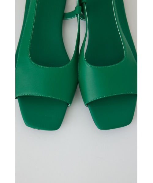 RIM.ARK(リムアーク)の「Minimal leather sandal ミニマル レザー サンダル(サンダル・レディース・ブラック/ライトイエロー/グリーン・39/38/37/36)」の8枚目の写真