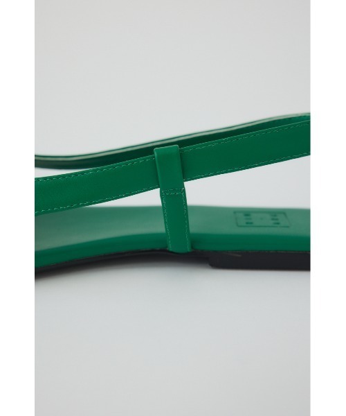 RIM.ARK(リムアーク)の「Minimal leather sandal ミニマル レザー サンダル(サンダル・レディース・ブラック/ライトイエロー/グリーン・39/38/37/36)」の10枚目の写真
