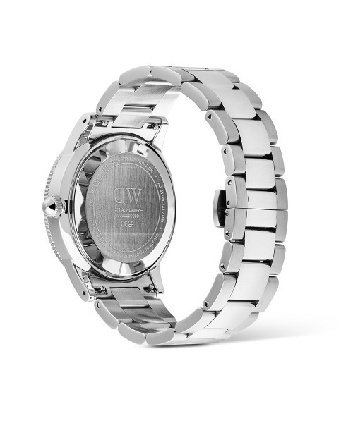Daniel Wellington(ダニエルウェリントン)の「Iconic GMT Link Black 40MM メイズ腕時計 シルバー(アナログ腕時計・メンズ・グリーン/ブラック・40mm)」の11枚目の写真