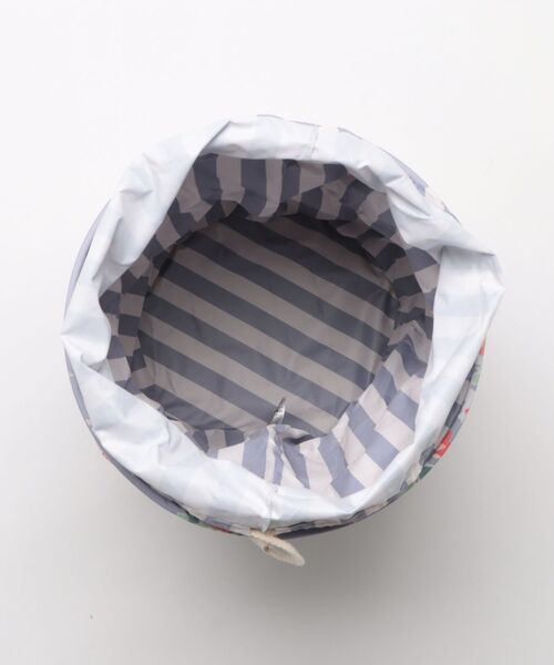 Cath Kidston(キャスキッドソン)の「ランドリーバッグ Archive Floral(ランドリーグッズ・レディース・パープル・FREE)」の5枚目の写真