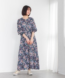 花柄シャーリングギャザーワンピース