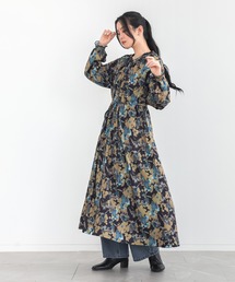 花柄シャーリングギャザーワンピース